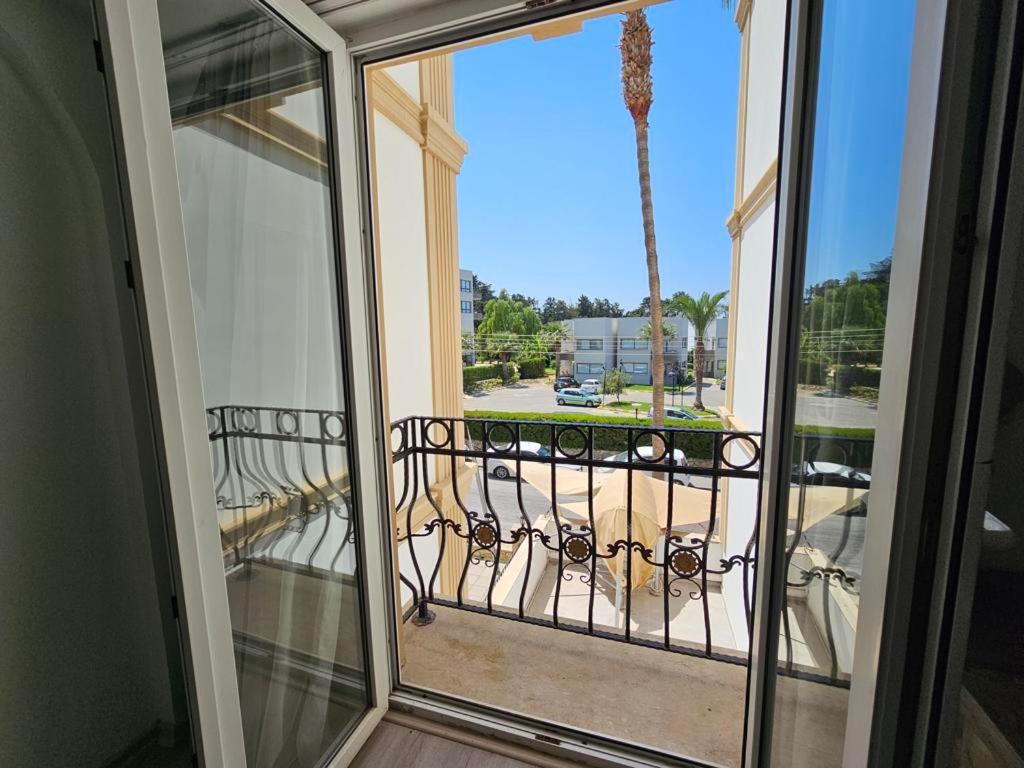 Park Palace Hotel كيرينيا المظهر الخارجي الصورة
